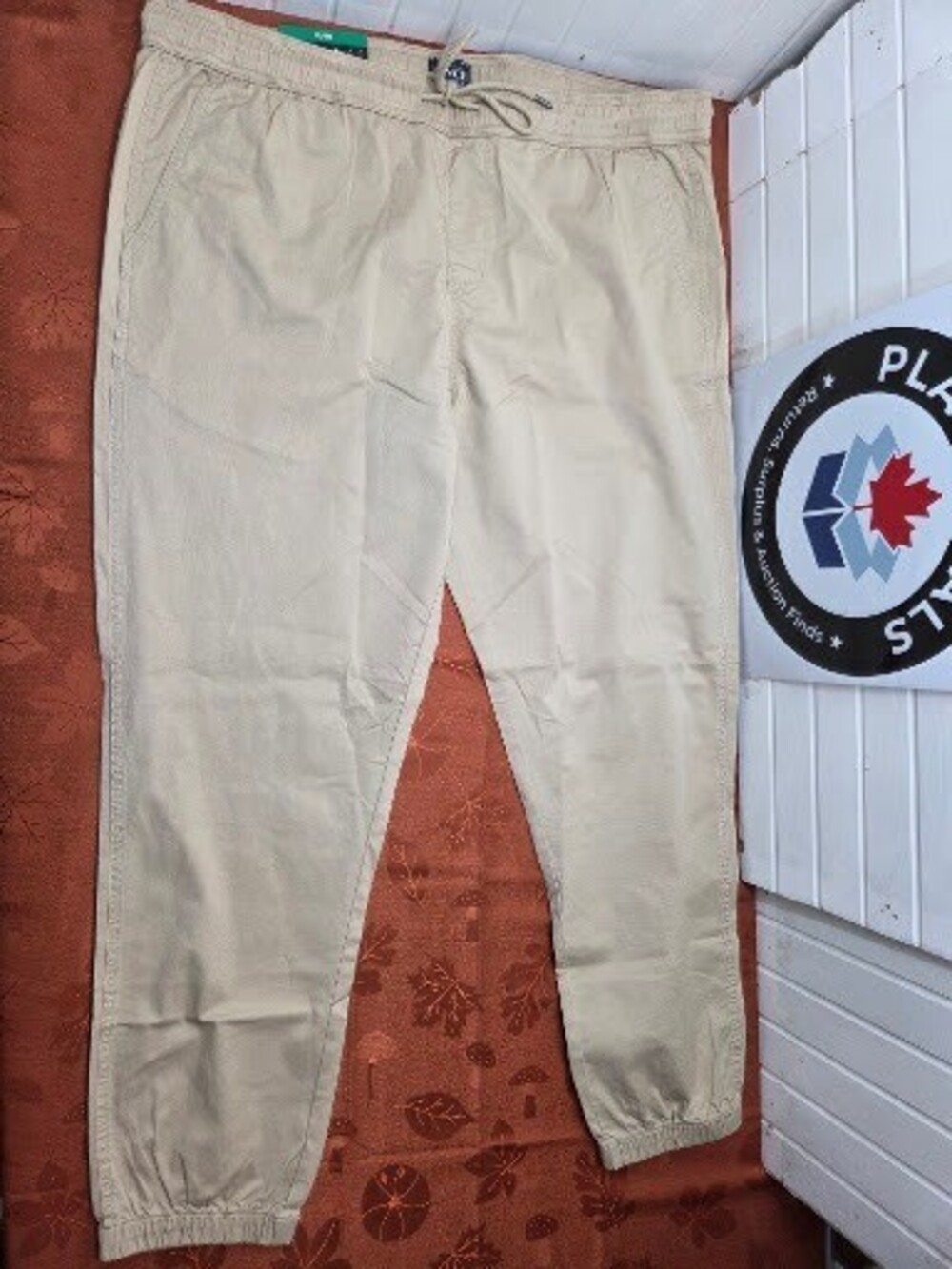 Bench Trecker Jogger Pants Men's Khaki Tan Size XL NWT